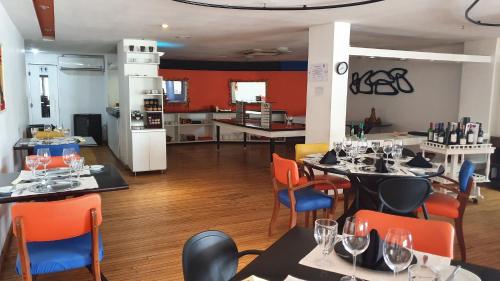 APTO LUXO EM HOTEL - BEIRA MAR FORTALEZA e quarto executivo