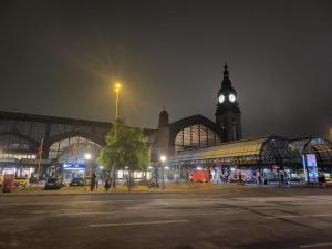 Hotel City Meetpoint