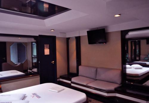 Hotel Xanadu