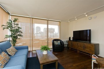 Waikiki Skytower 2204